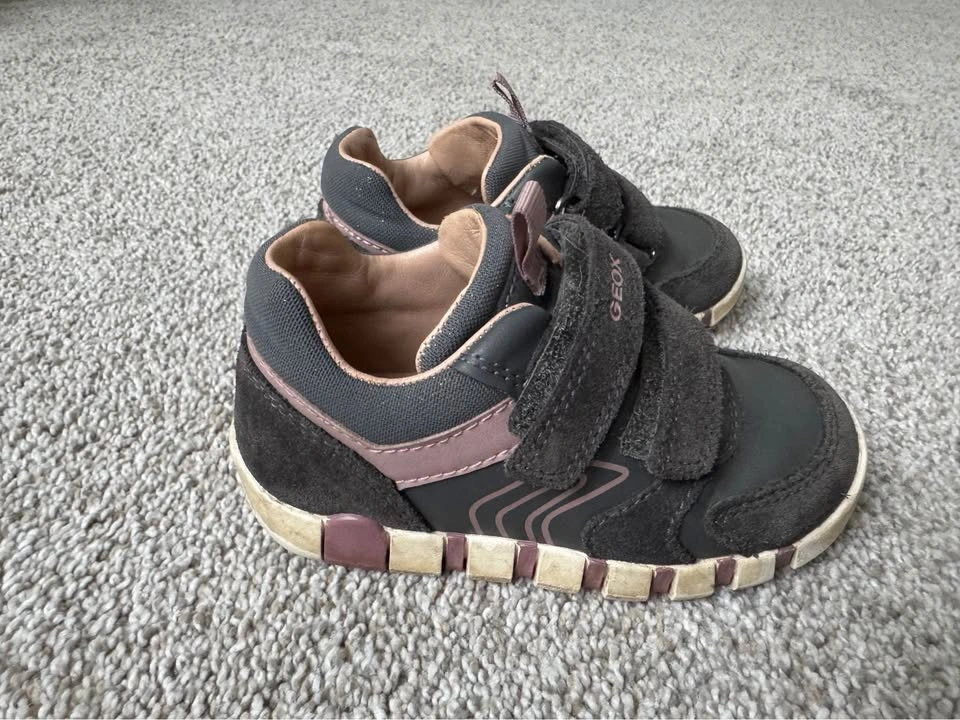Geox shoes size 24