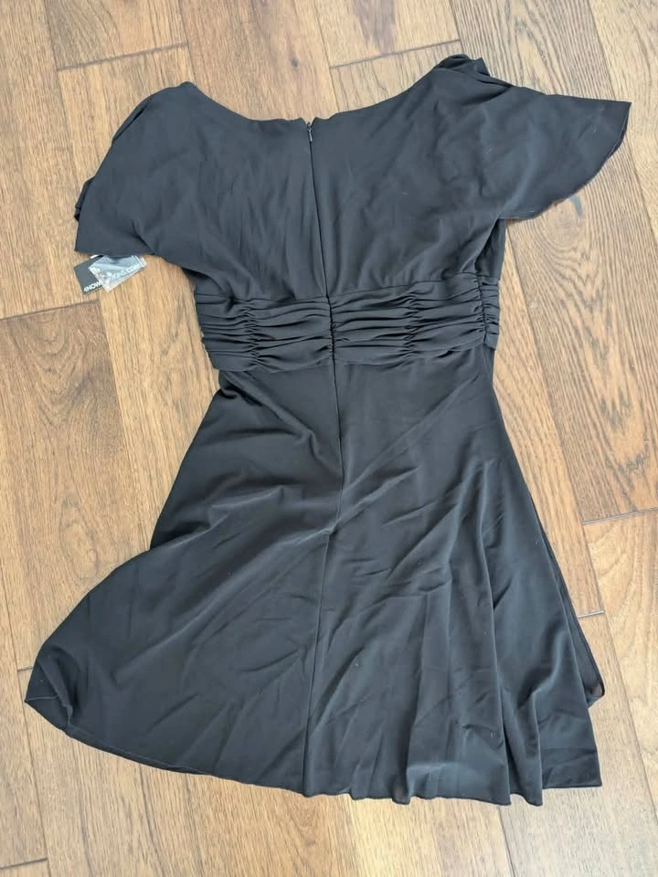 NEW - Comfy, stretchy black dress with sleeves - photo 2