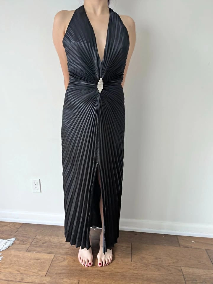 Silky Pleated Elegant Black Dress