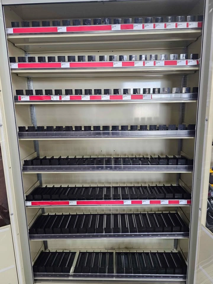 4 Security Display Cases with Locks - photo 5