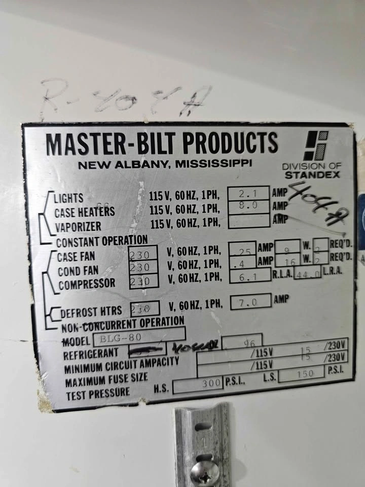 Master-bilt 3 Door Freezer - photo 4