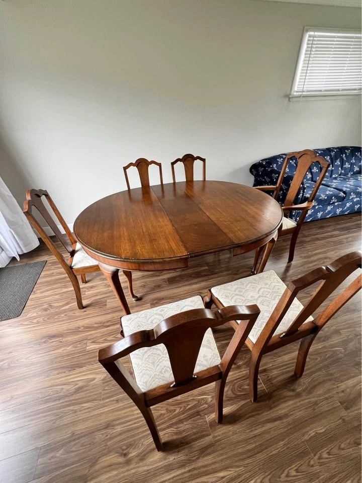 Dining table with 6 chairs - photo 2
