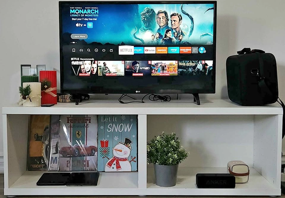 Urgent sale - LG 32" TV + IKEA BESTA TV Bench Bundle