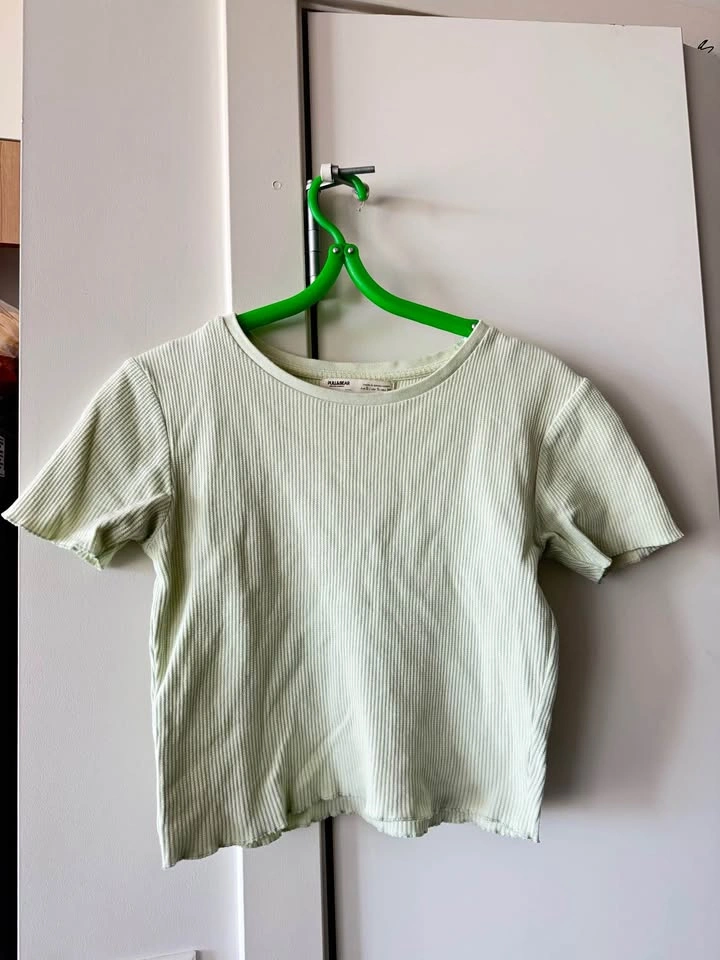 Pull&bear mint green top