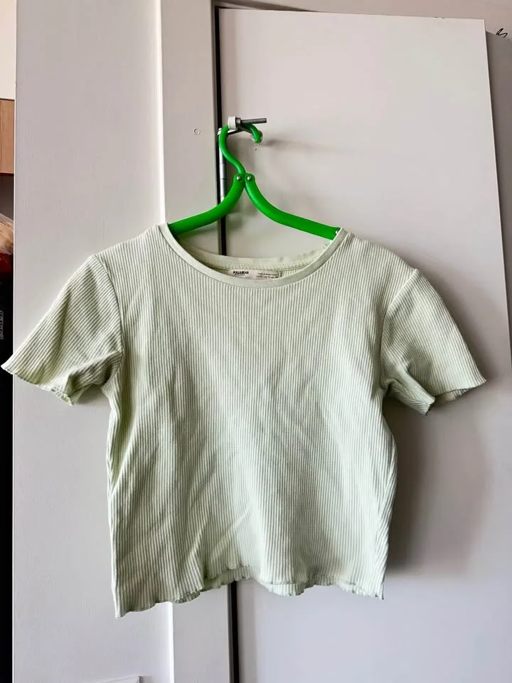 Pull&bear mint green top