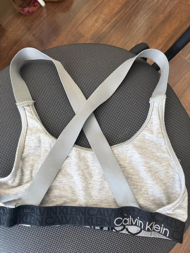 Calvin Klein bra top without pad - photo 2