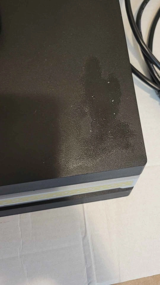 PS4 PRO BUNDLE $170 - photo 3