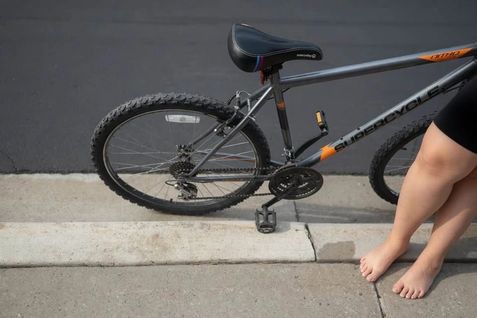 Schwinn Super Cycle Mountain Bike - photo 2