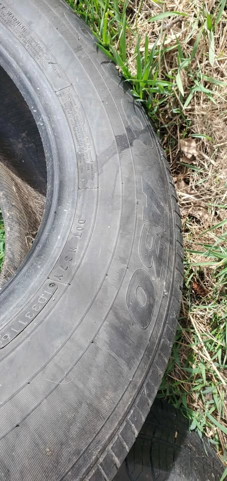 Summer Set of 4 Truck Tires - photo 5