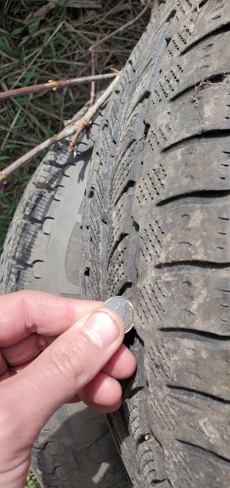 Worn Tires and Rims - photo 3