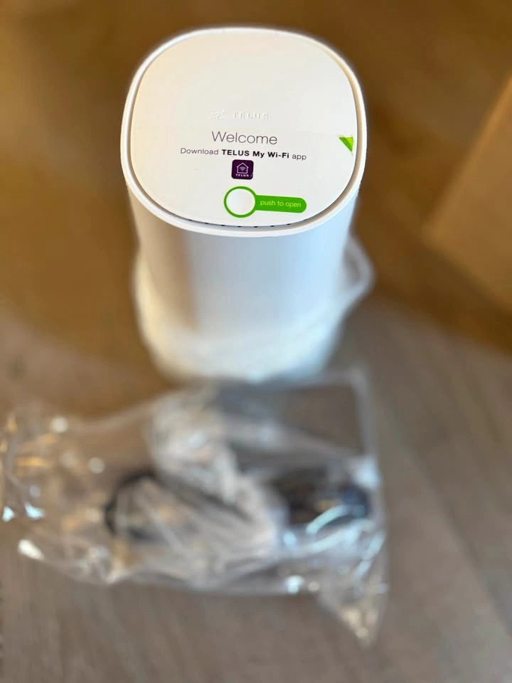 Telus Wifi router - New
