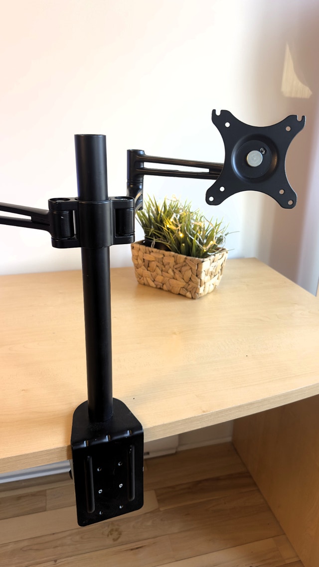 Adjustable Dual Monitor Desk Mount VESA 13-32" $50 - photo 4
