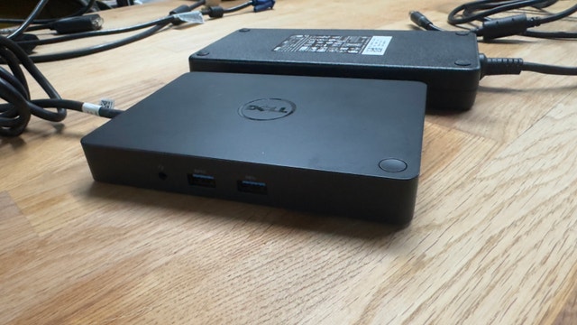 Dell WD15 USB-C 4K Docking Station - $50 - photo 4