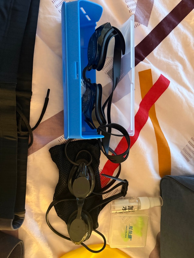 Brand New Swimming Set - photo 2