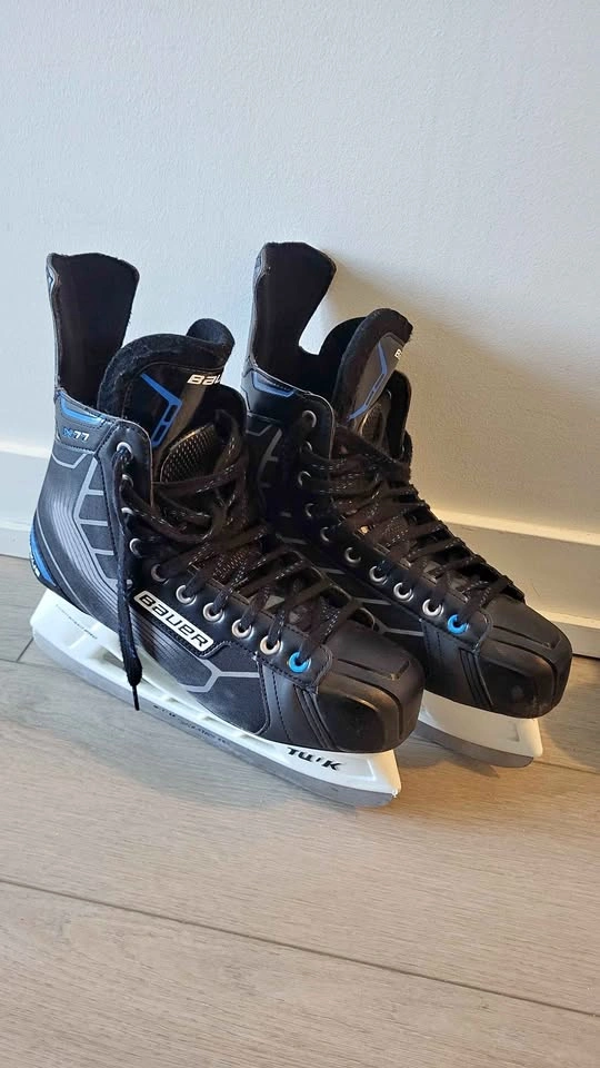 Bauer Ice Skates Size 11.5