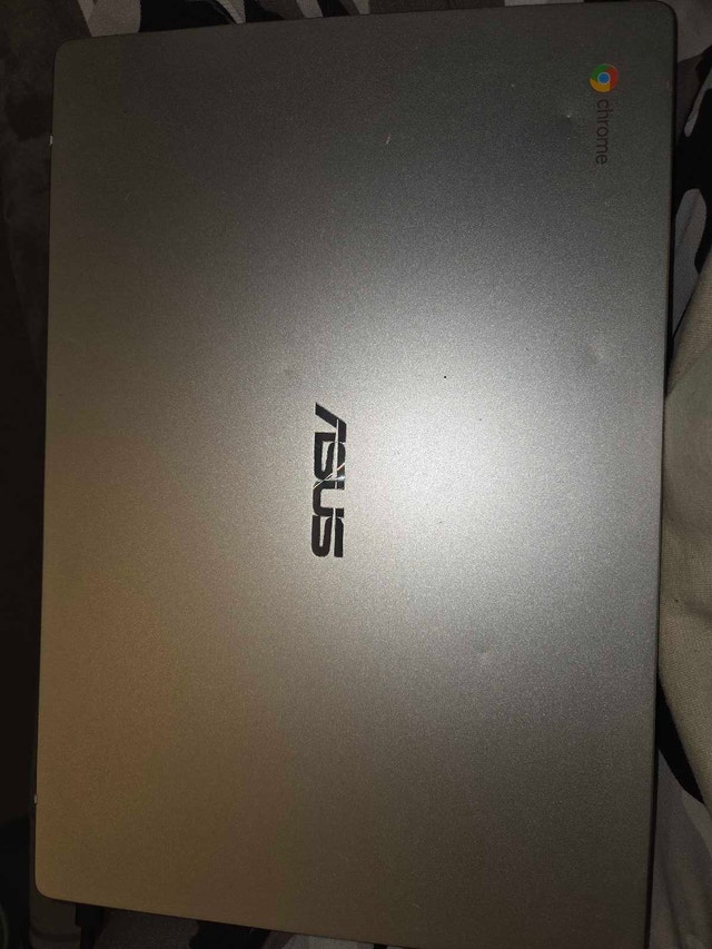 Acer Laptop - photo 2