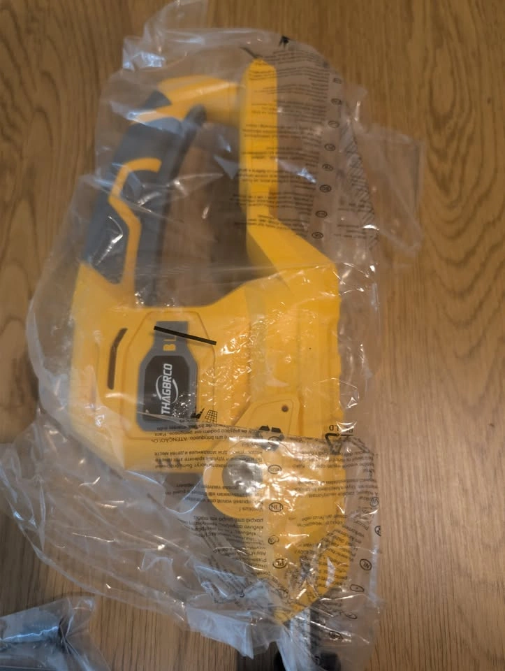 NEW 22" CORDLESS HEDGE TRIMMER - DEWALT 20V COMPATIBLE - photo 3