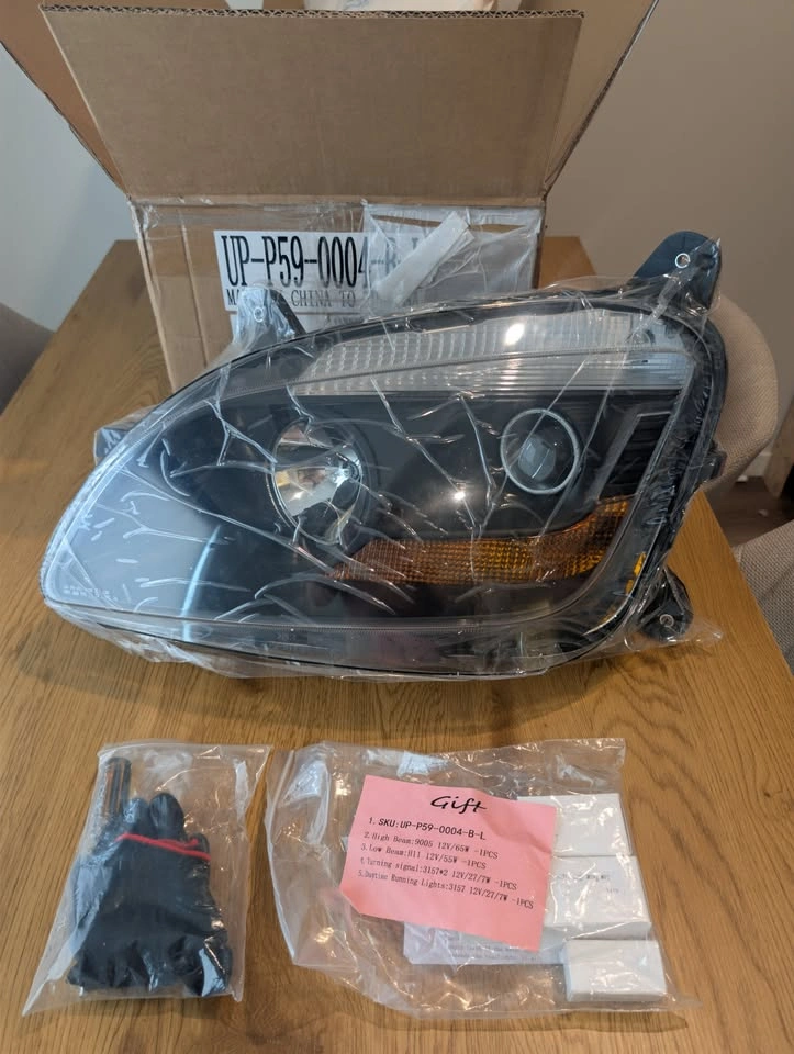 NEW DRIVER SIDE HEADLIGHT 2011-2023 PETERBILT 579 / 587 - photo 2
