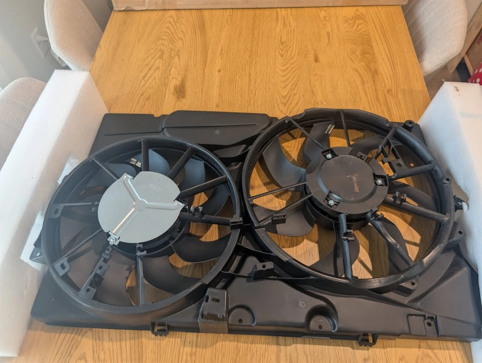NEW RADIATOR COOLING FAN 2013-2019 - FORD EXPLORER / FLEX / MKT - photo 4