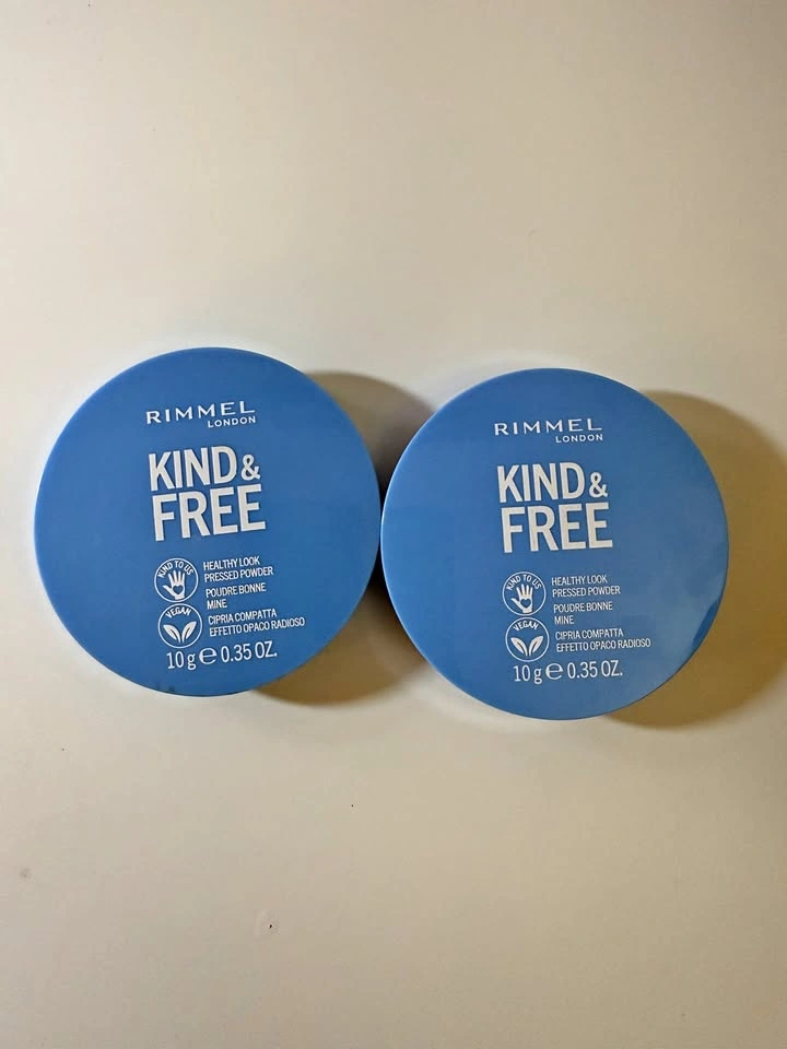 RIMMEL KIND & FREE Pressed Powder