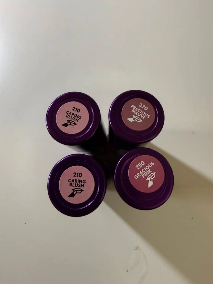 COVERGIRL Simply Ageless Moisture Renew Core Lipstick - photo 2