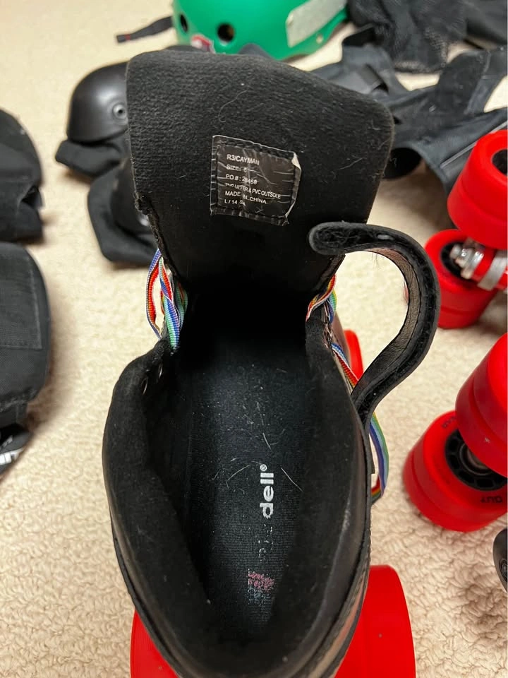 Roller Derby Gear & Skates - photo 5