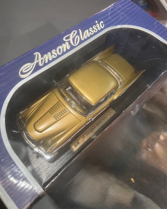 Anson Classic 1:18 Studebaker Golden Hawk - photo 2