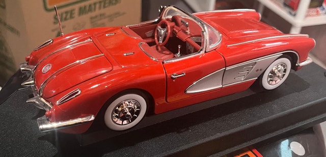 1958 Corvette Model Car - Red - photo 3