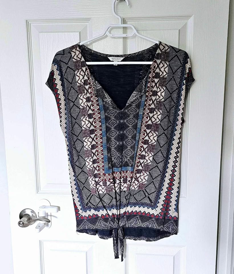 Size small Lucky Brand women's shirt