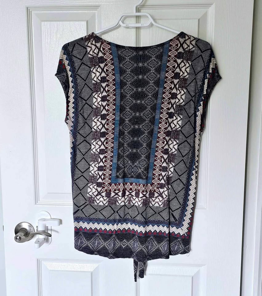 Size small Lucky Brand women's shirt - photo 2