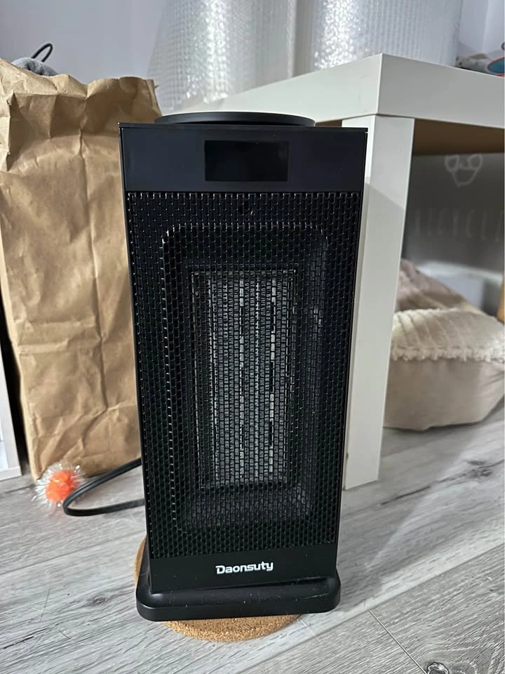 Move Out Sale - Honeywell Fan + 2 Space Heaters - photo 2