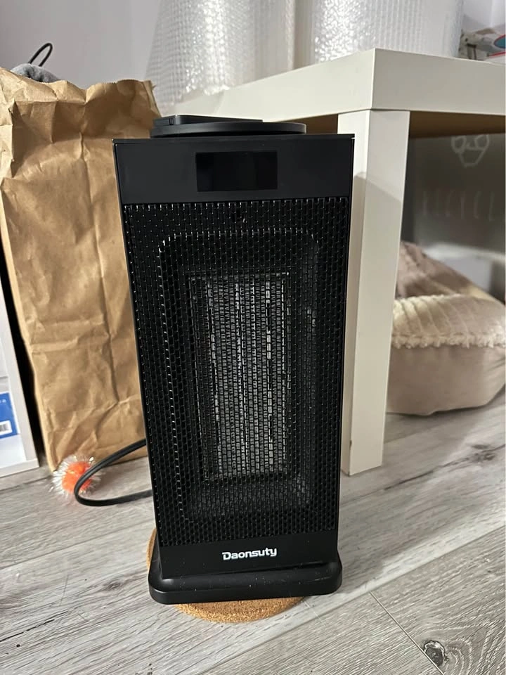 Move Out Sale - Honeywell Fan + 2 Space Heaters - photo 4