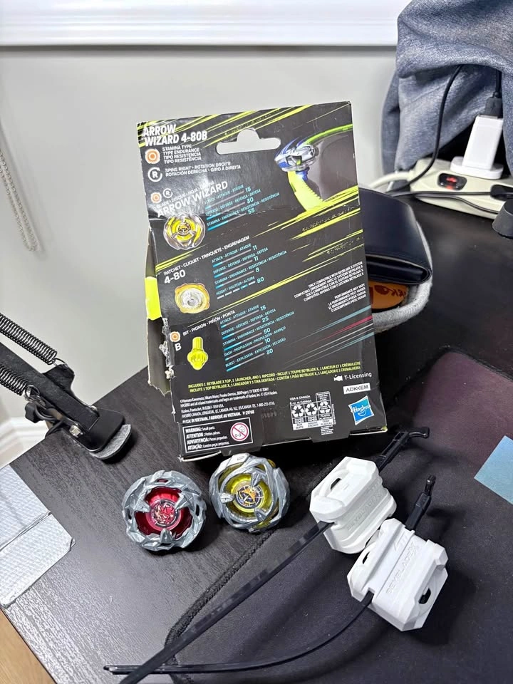 Beyblade X Arrow Wizard & Scythe Incendio w/ Launchers