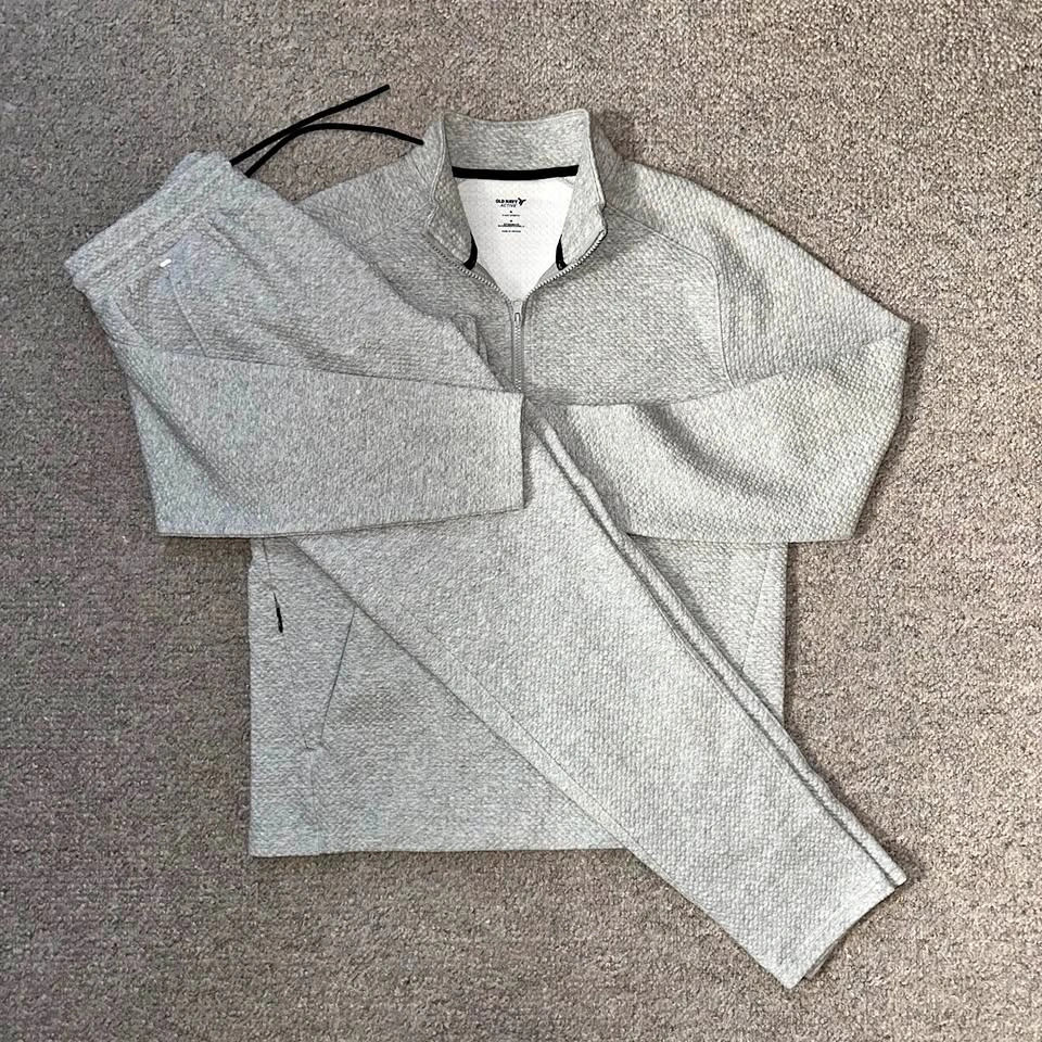 Old Navy Active Half-Zip Pullover & Jogger Set