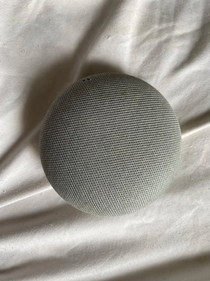Google Home Mini - photo 2
