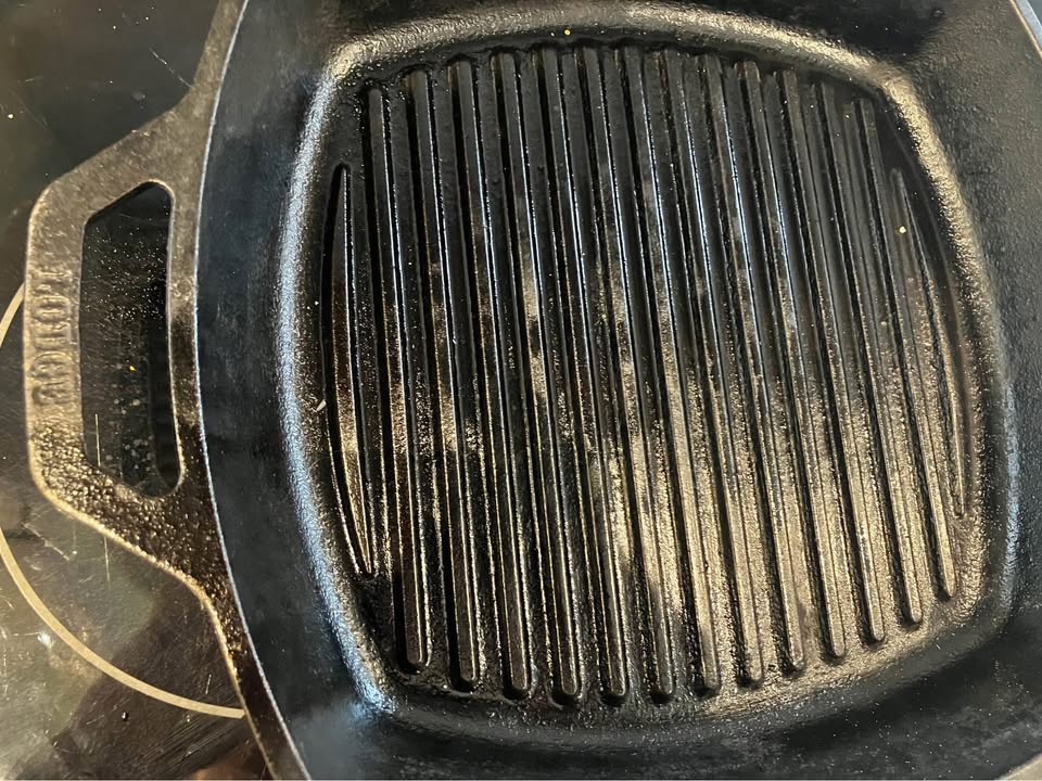 Lodge cast iron pan - photo 2