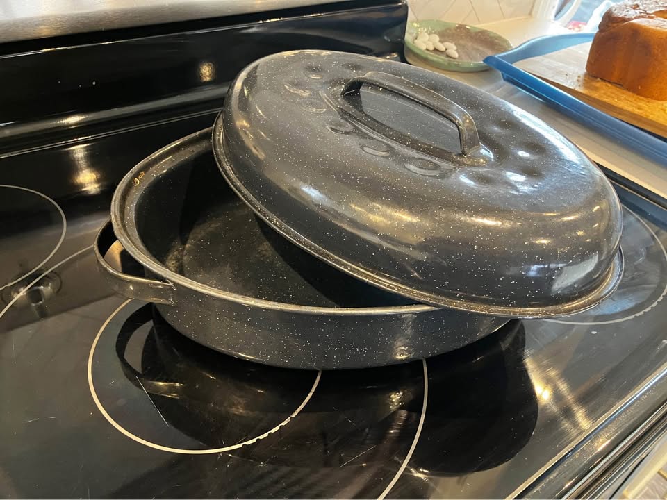 Roasting pan with lid - photo 2