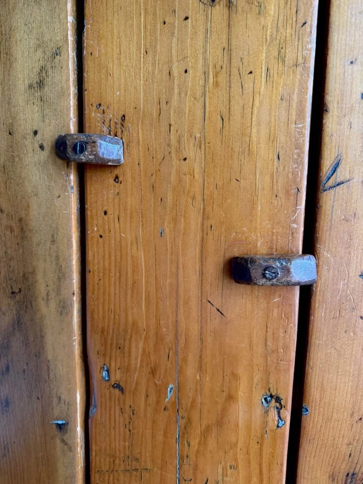 19th Century Primitive Pine Jam Cupboard Hutch - photo 5