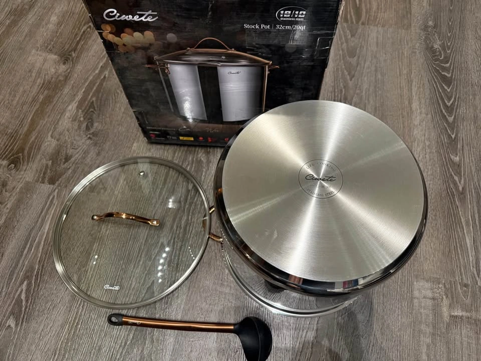 Used like NEW- 20 Quart Stainless Steel Stock Pot with Lid - photo 3
