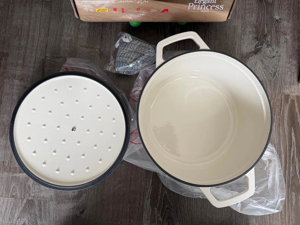 NEW 6 QT Cast Iron Dutch Oven Pot with Lid - photo 2