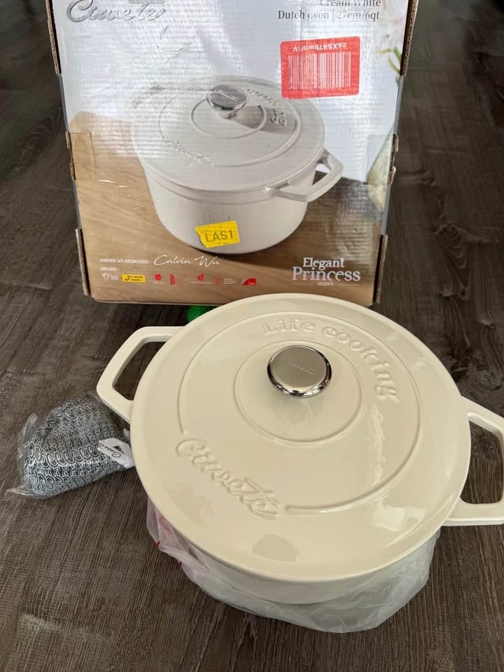 NEW 6 QT Cast Iron Dutch Oven Pot with Lid - photo 4