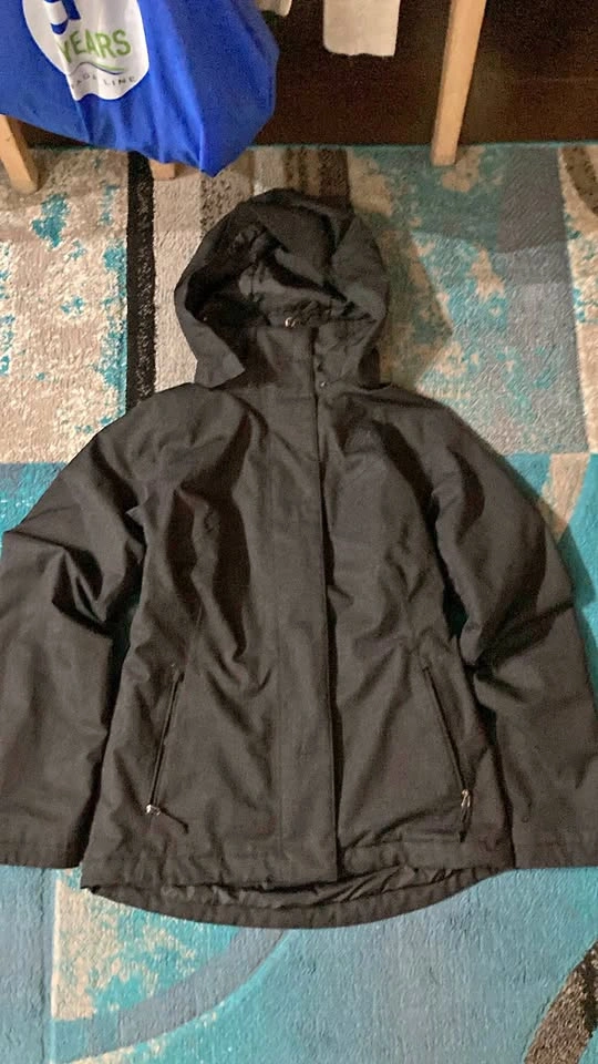 North Face Women’s Rain Jacket w/ Detachable Lining