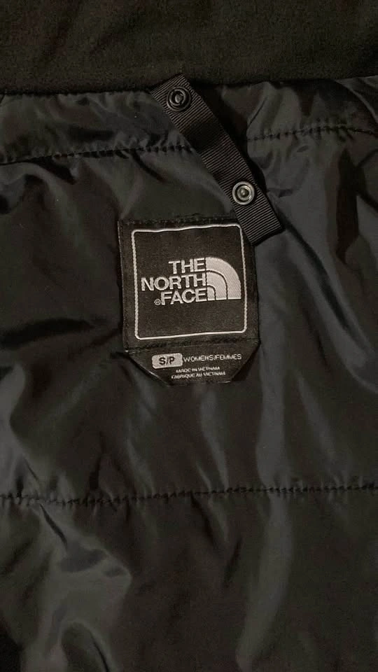North Face Women’s Rain Jacket w/ Detachable Lining - photo 4