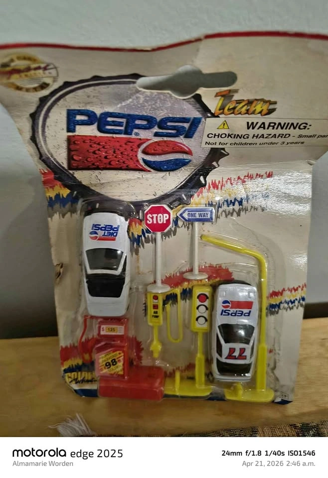 Vintage Themed Toy Car Set
