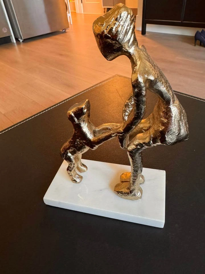 Modern Metal Decor Pieces - Elegant & Unique - photo 2