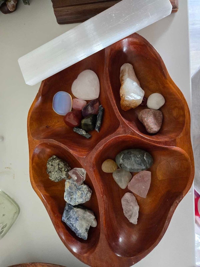 Healing Crystal Set with Selenite Wand