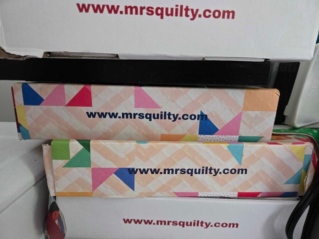 Singer Sewing Machine, Fabric & Mrs. Quilty Kits - photo 3