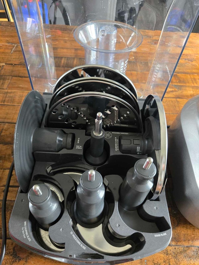 Breville Food Processor - photo 3