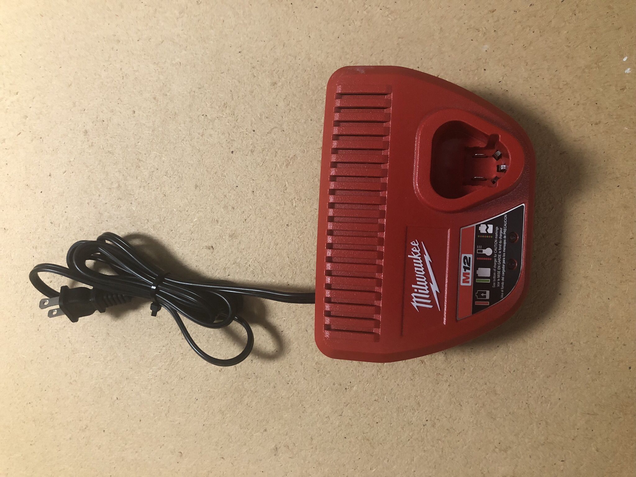 Milwaukee M12 Battery Charger