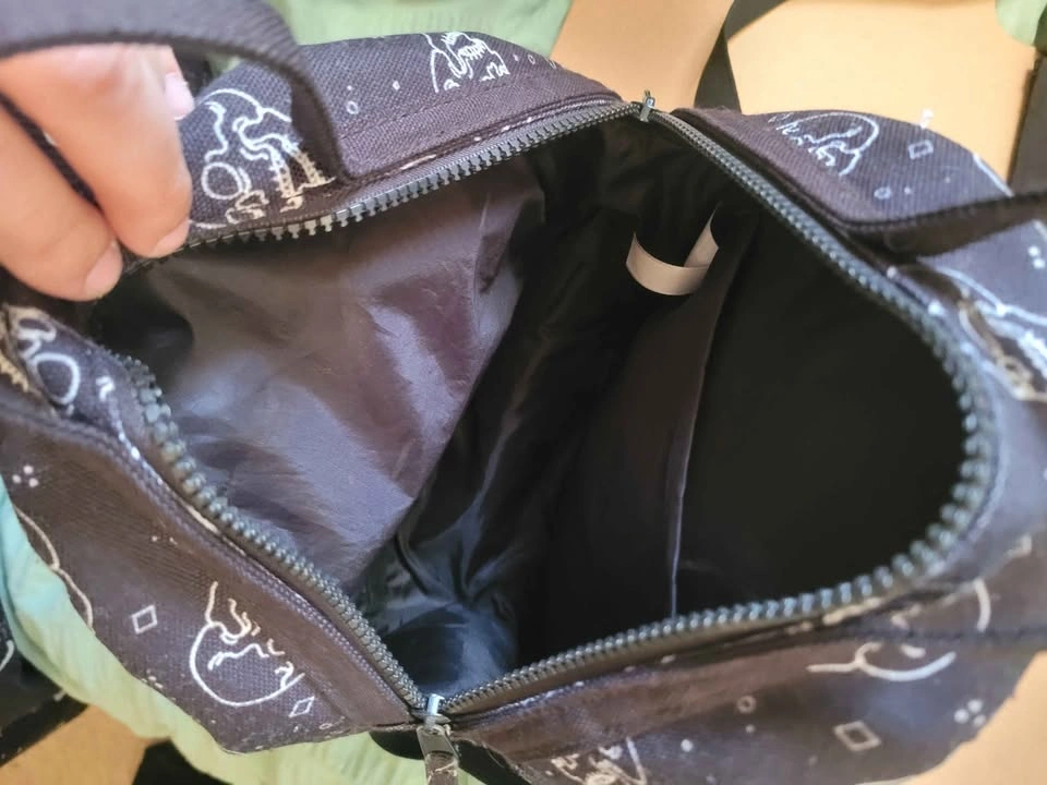 Small black skull pattern backpack - photo 2
